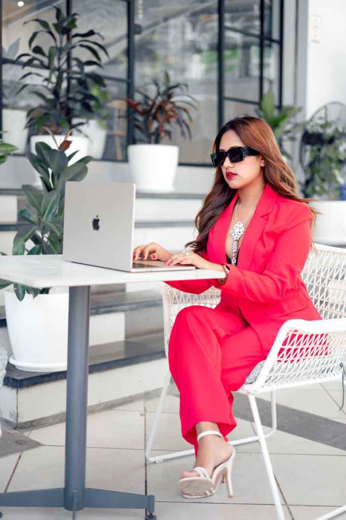 10 Mistakes Every First-Time Manager Makes (And How to Avoid&nbsp;Them)